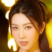 Ngân ( BFF ngọc)