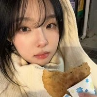 Leeyeon (Chae-Yeon SUTEGY)