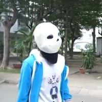 Sans dép hồng