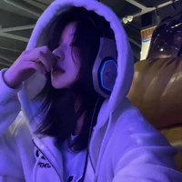 Lam Kha Nguyệt_Ivy