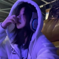 Lam Kha Nguyệt_Ivy