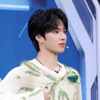 Lưu Diệu Văn_anh