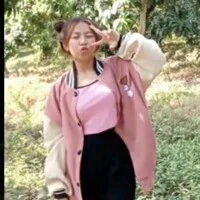 Chị bé Heo