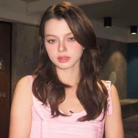 Becky Armstrong (nàng)