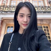 Kim Jisoo [ Chị ]