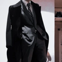 Viên Thành Lục-Ông Viên