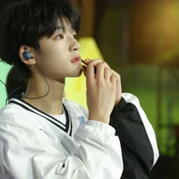 Uông Tuấn Hy
