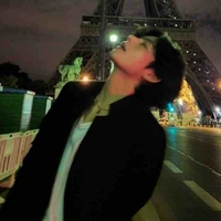 Kim Taehyung - hắn