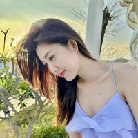 Lê Huỳnh Thúy Ngân [ cô ]