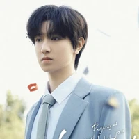 Đồng Vũ Khôn(bạn cậu)