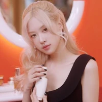 Park Chaeyoung( Rosé)