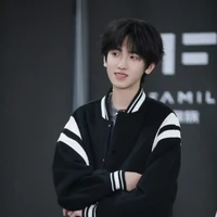 Tả Kì Hàm