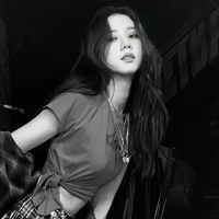 Kim Jisoo [chị]
