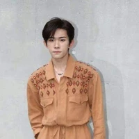 Dịch Dương Thiên Tỉ