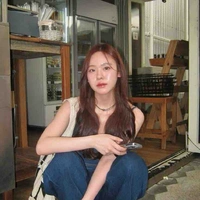 June ( em gái Namtan)