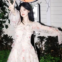 Vương Huỳnh Nhã Thư - em gái nam 9