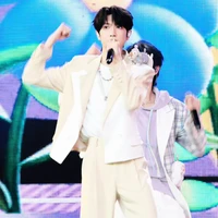 Đồng Vũ Khôn(Y)