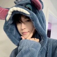 Vương Khánh Long-Ken(anh 3 cô)