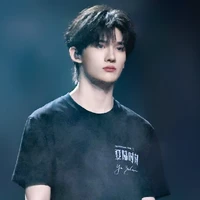 Dư Vũ Hàm_bn anh