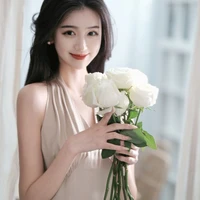 Nghiêm Tiểu Vũ - Mẹ ruột