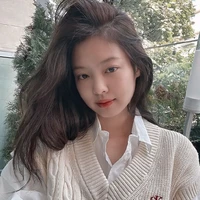 Kim Jennie* em*