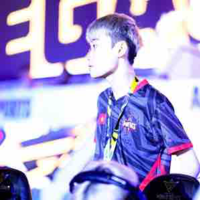 Huy Khang ( EmMa)