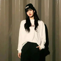 LaLisa * chị *