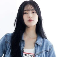 Bae Suzy * cô ấy *