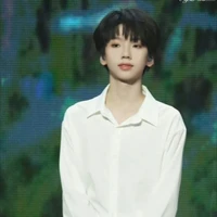 Nhiếp Vĩ Thần_H