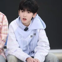 Tả Kì Hàm ( cậu)