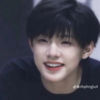 Trương Trạch Vũ (ẻm)