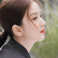 Kim JiSoo [ Chị ]