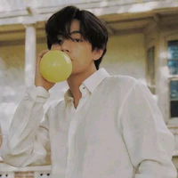 Kim Taehyung/hắn