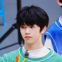 Trương Hàm Thụy 