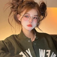 huyền trang song tử