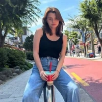 Becky Amstrong [ Nàng ]