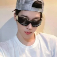 Trương Tuấn Hào - Simons (anh)