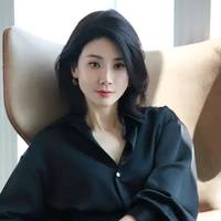 Vợ của ng đứng đầu họ Huỳnh