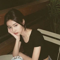 Aya-Chủ nhà