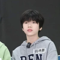 Nhiếp Vĩ Thần