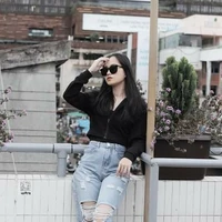 Lâm Vỹ Dạ [ chị ] ( chị nàng )