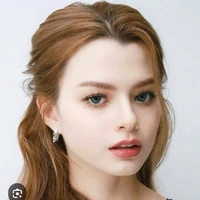 Becky ( mẹ nàng)