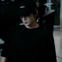 Nguyễn Phúc Anh atrai nu9 bthân na9 /Trj