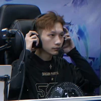 Phạm Vũ Hoài Nam(Red)