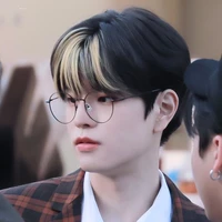 Seungmo_inthebuilding