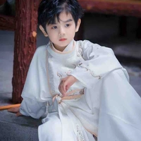 Lưu Vũ Hạo ( lúc bé )