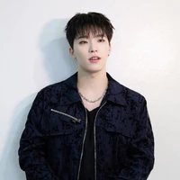 Lee Jungchan『Dino』