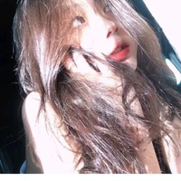 ୧ Phương Ánh Sư Tử ୨