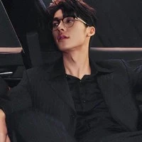 Hàn Quốc Khanh_hiệu trưởng