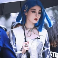 Địch Lệ Nhiệt Ba.